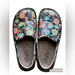 Alegria Women's Floral Black Slip-On Shoes